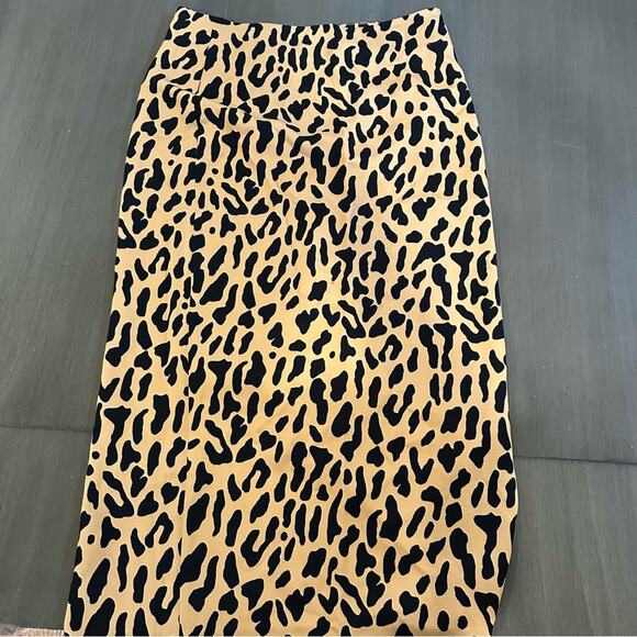 DVF Silk Blend Leopard Midi Skirt - Picture 4 of 6